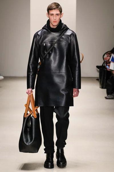 Look 29